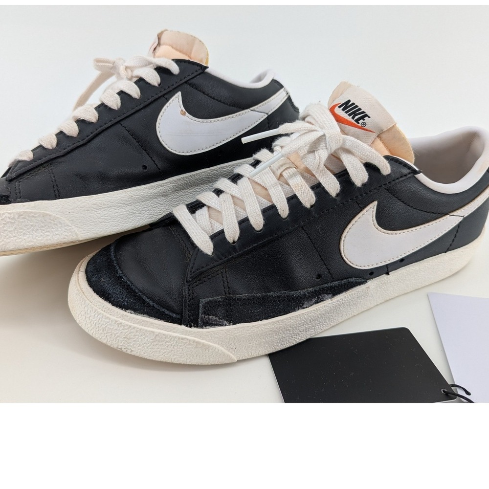 Nike Blazer Low 77 Vintage Black White Sneakers DA6364-001 Mens 7.5 - Picture 2 of 6